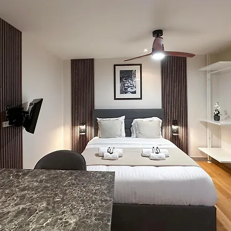 Peaceful In Apartman Párizs